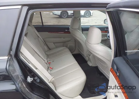 2010 Subaru Outback 2.5I Limited z USA, uszkodzony, nr VIN 4S4BRBLC0A3372868